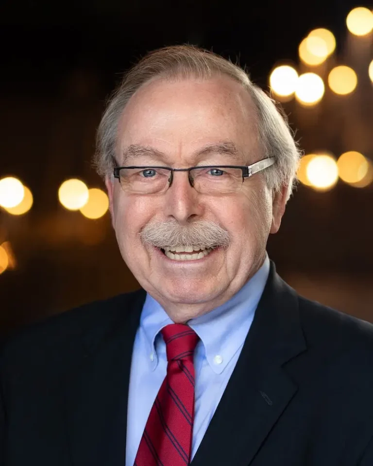 Headshot of Fred Smith