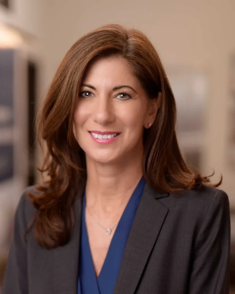 Headshot of Shannon Dacus
