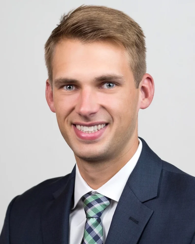 Headshot of Thomas Neuhoff