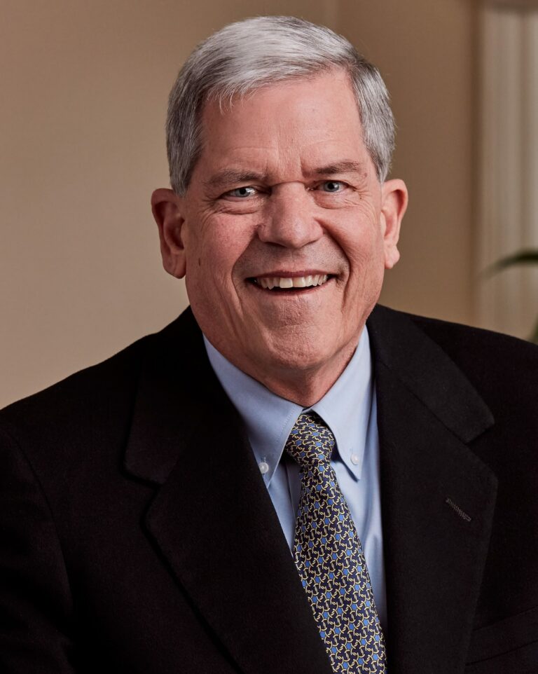 Headshot of Tom Woldert