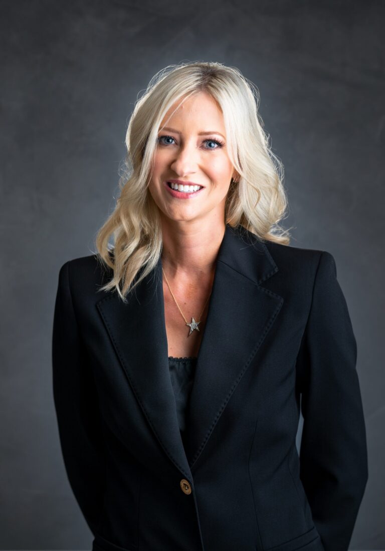 Headshot of Zoe Lawhorn